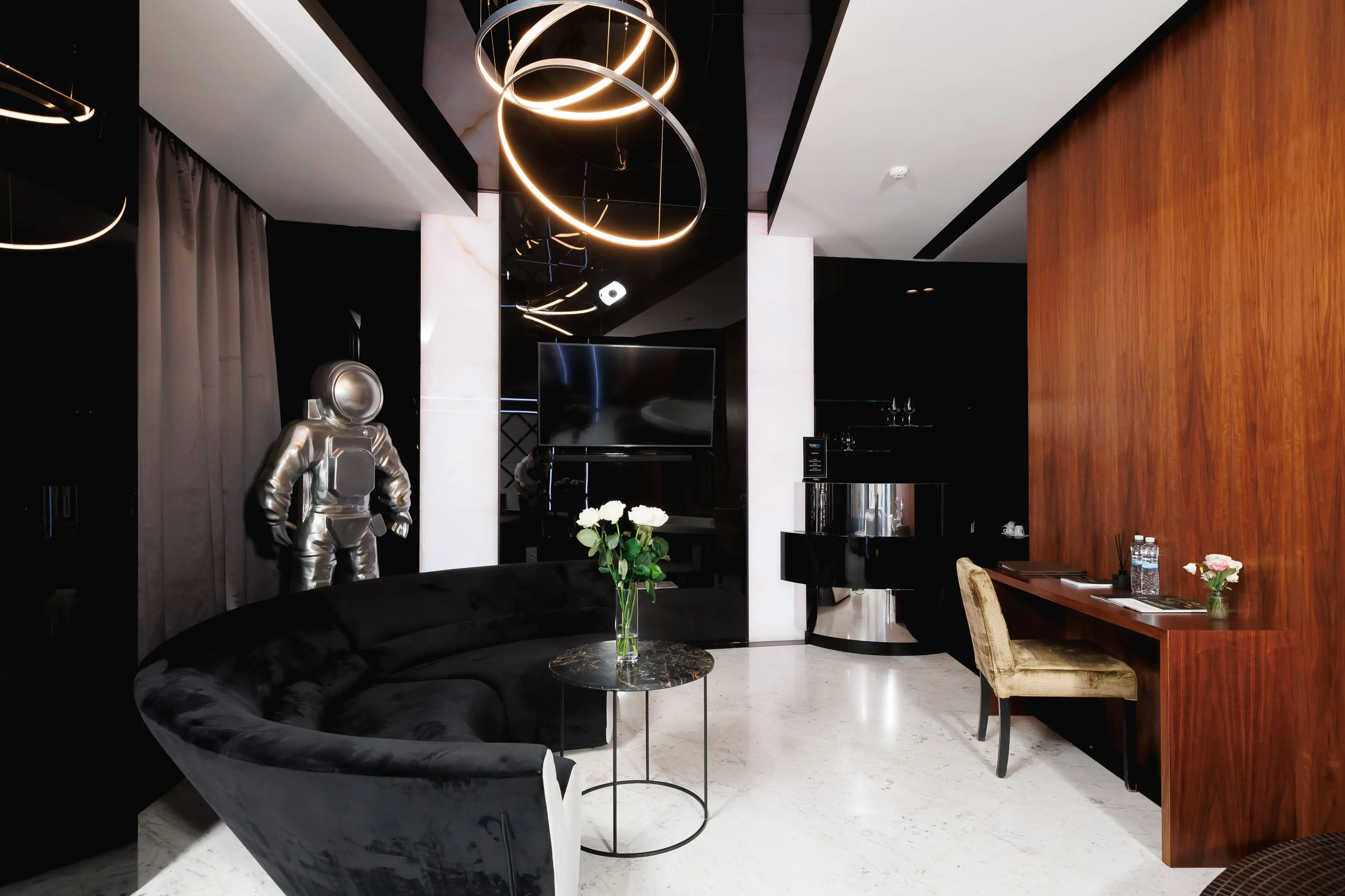 hotel-img